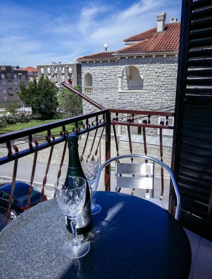 Apartmani Jovic Makarska Eksteriør billede