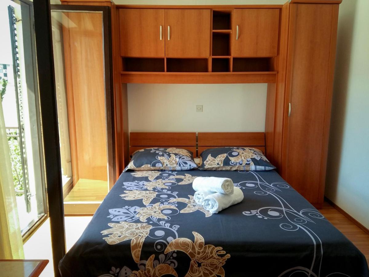 Apartmani Jovic Makarska Eksteriør billede